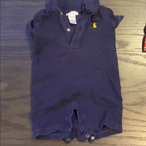 (4) 9M Ralph Lauren Rompers - Picture 4 of 5